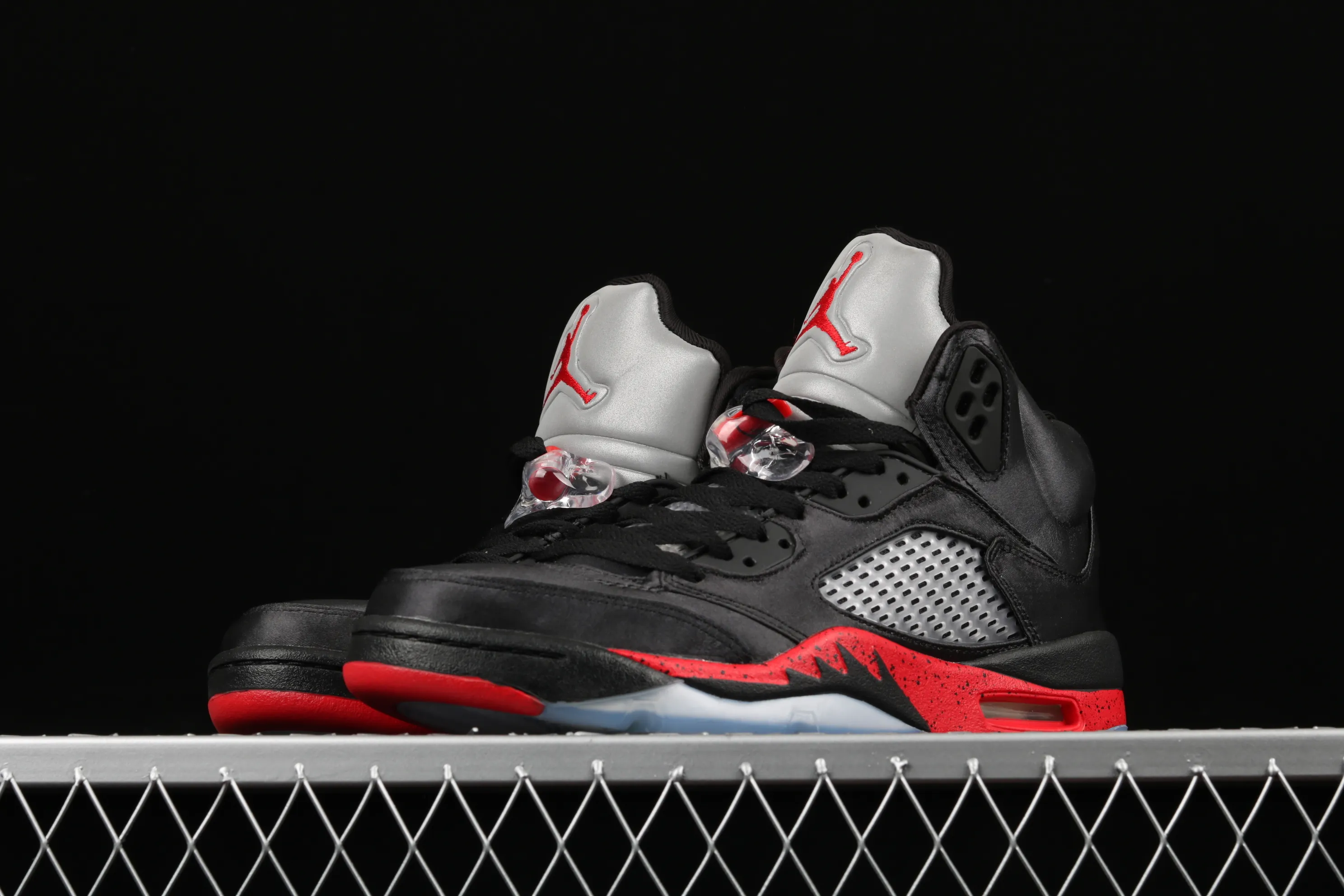 All categories Air Jordan Jordan series basketball shoes Air Jordan 5 Air Jordan 5 Satin Bred AJ5 black and red silk men's basketball shoes 136027-006